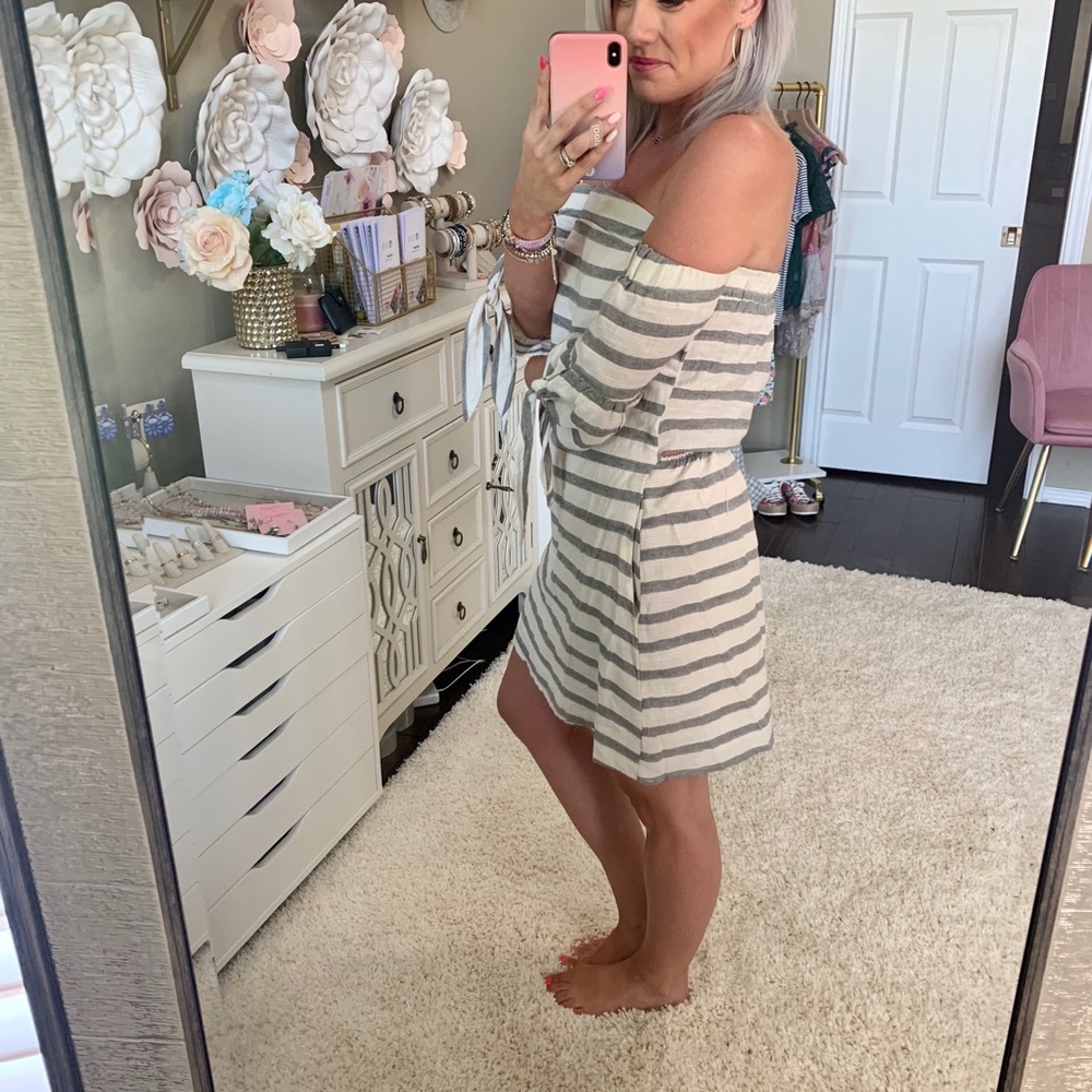 Listicle Off Shoulder Stripe Dress - Picture 2 of 7